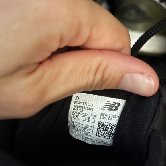 New Balance 711 Black / Pink toe shoes - Picture 5 of 5